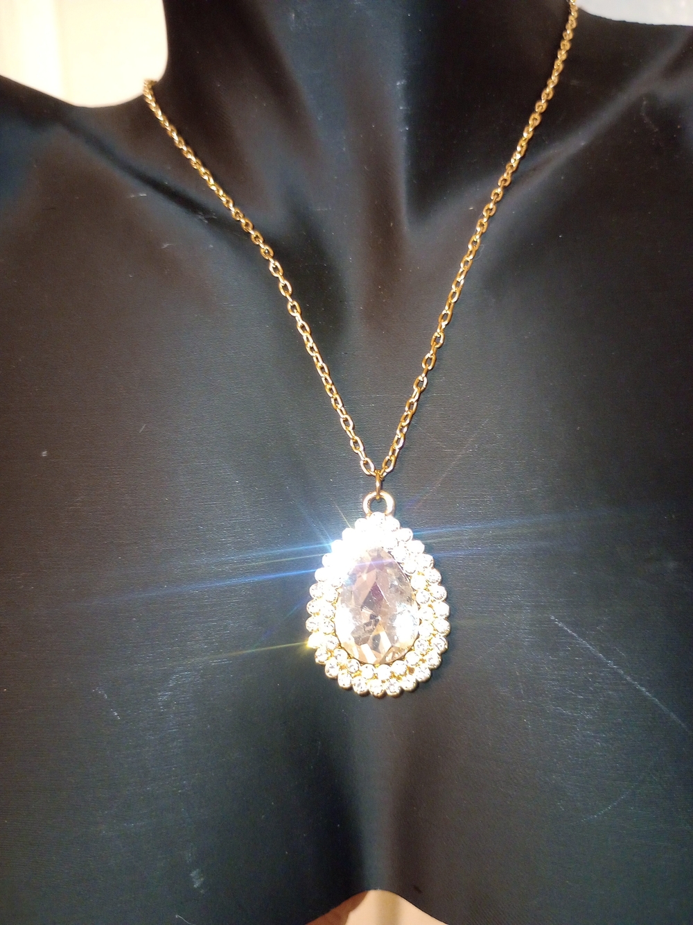 Gold Tone Teardrop Crystal Pendant Necklace